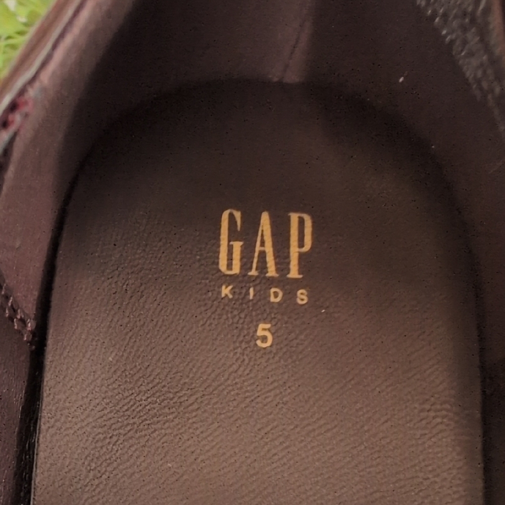 GAP Kids T-Strap Loafers - Burgundy Size 5 - Picture 9 of 13